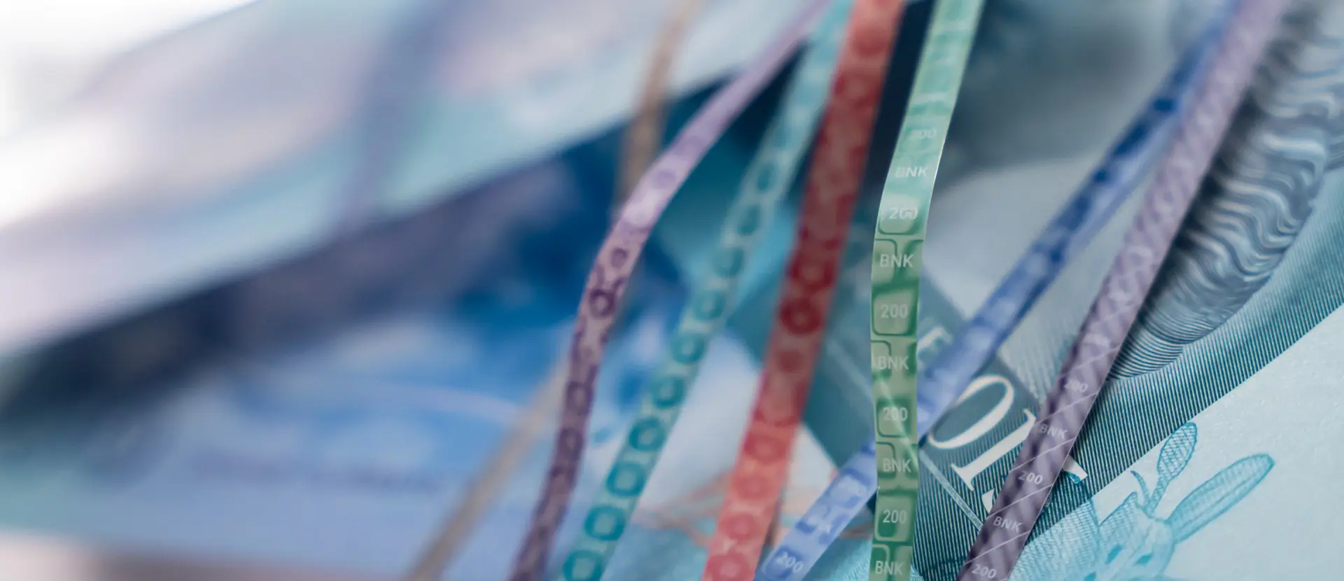 Bank Note Security Threads cBREEZE™ - Micro-Optic Security Threads for High-Demand Banknotes